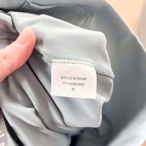 Vuori Studio Pocket Leggings in Light Blue - Picture 8 of 8